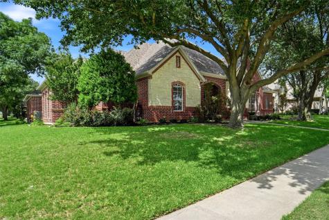 8901 Stratford Drive North Richland Hills TX 76182