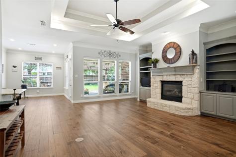 8901 Stratford Drive North Richland Hills TX 76182
