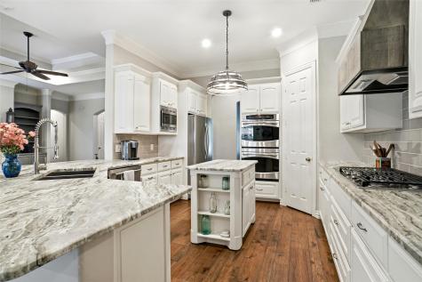 8901 Stratford Drive North Richland Hills TX 76182