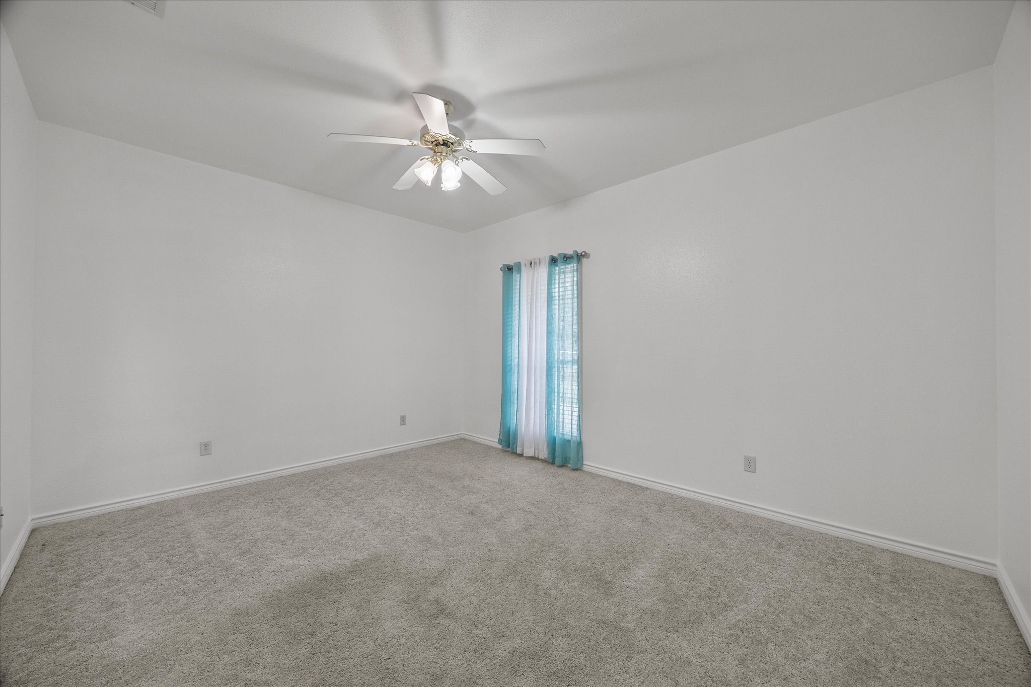 1130 County Road 4945 Leonard TX 75452
