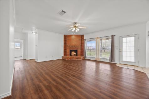 1130 County Road 4945 Leonard TX 75452