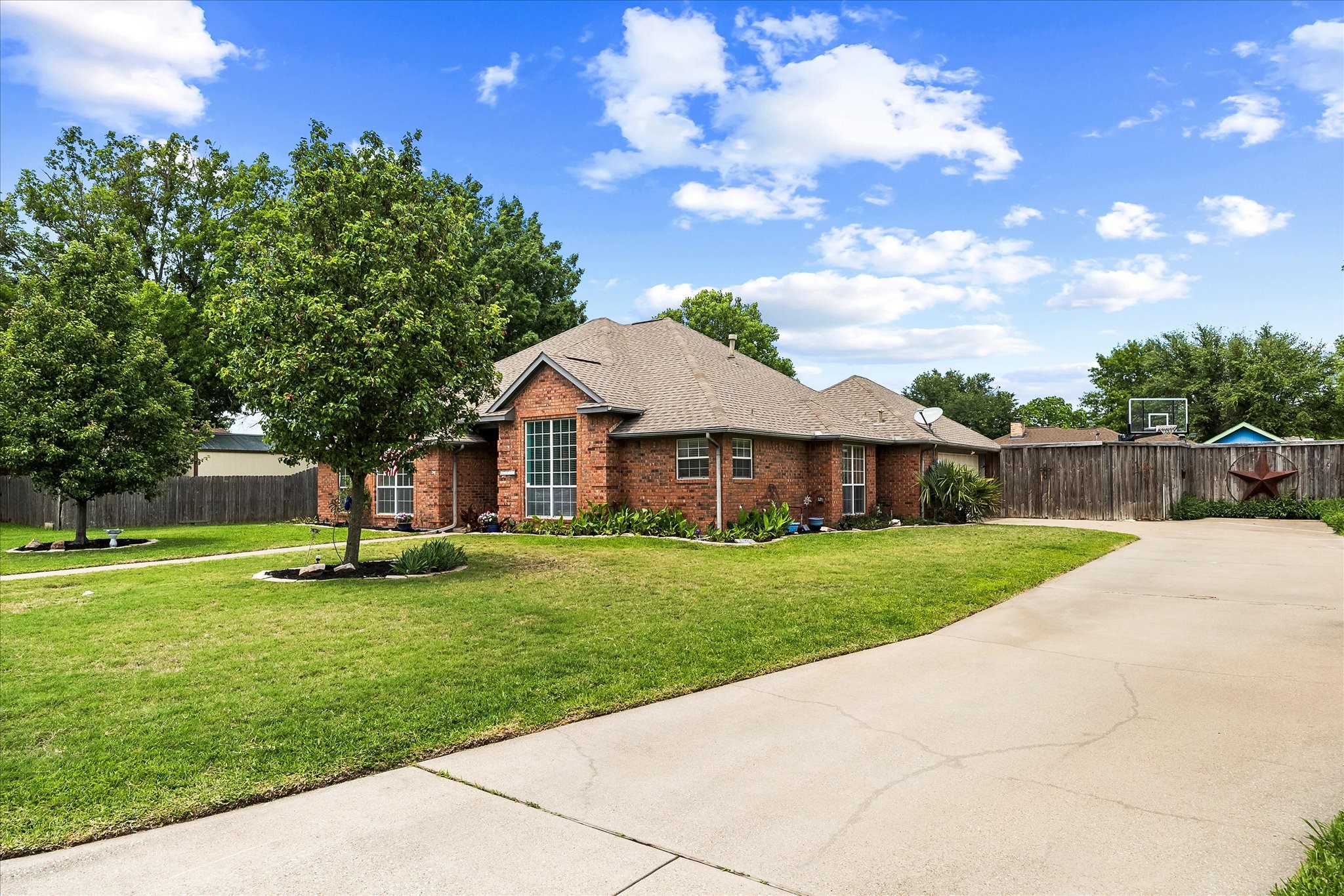 10601 Woodland Drive Greenville TX 75402
