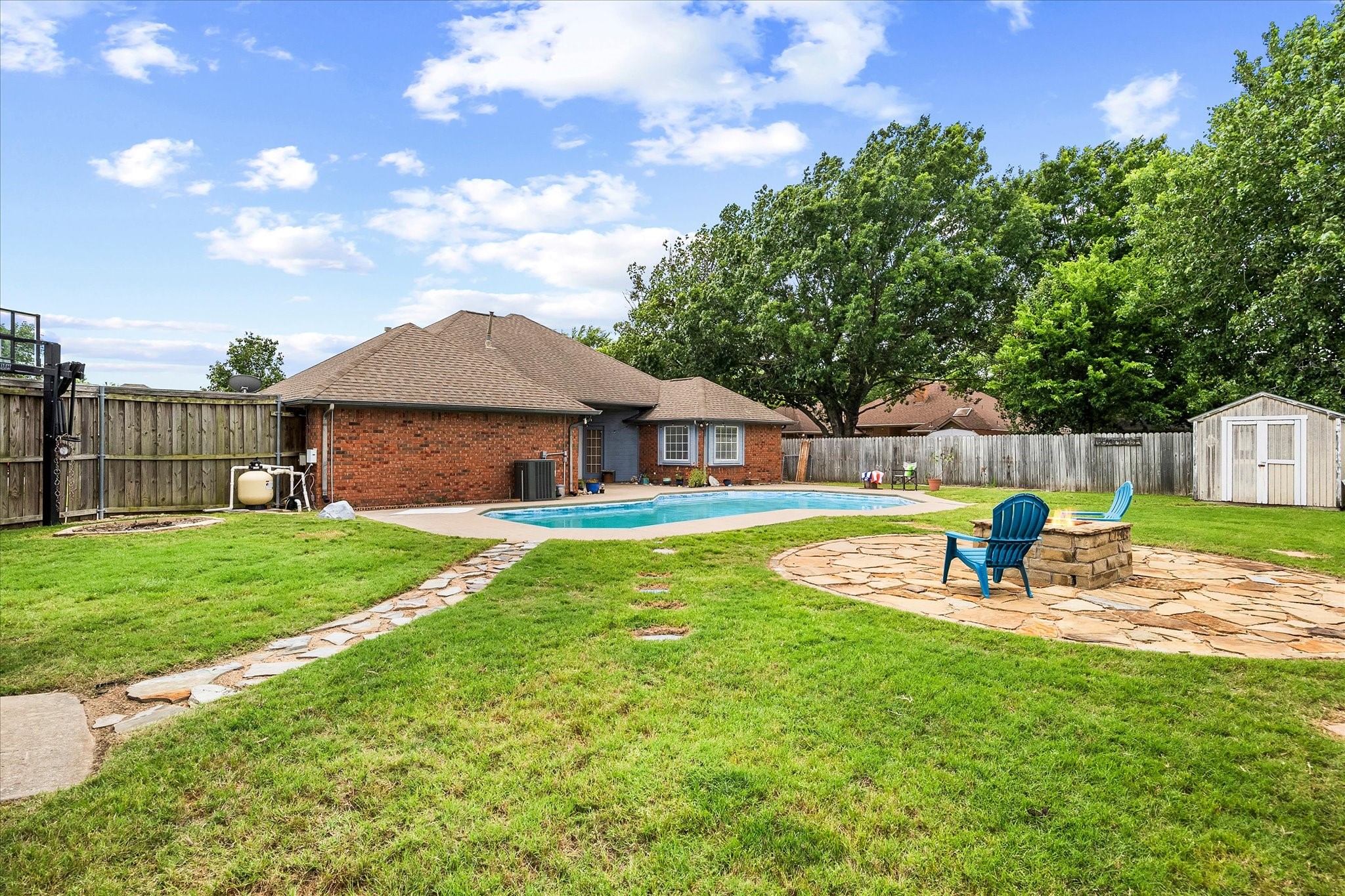 10601 Woodland Drive Greenville TX 75402