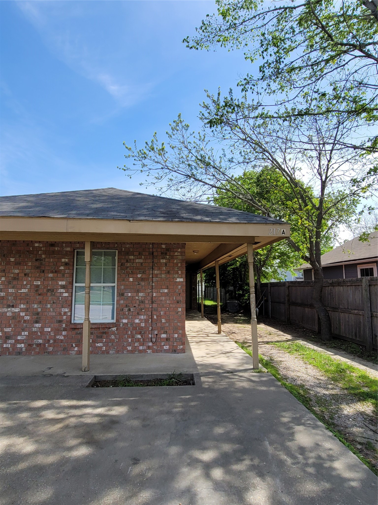 217 E Craven Avenue Lacy Lakeview TX 76705