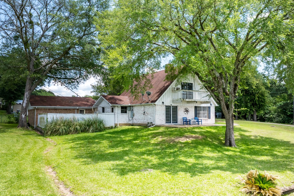 100 W Oak Acres Drive W Malakoff TX 75148