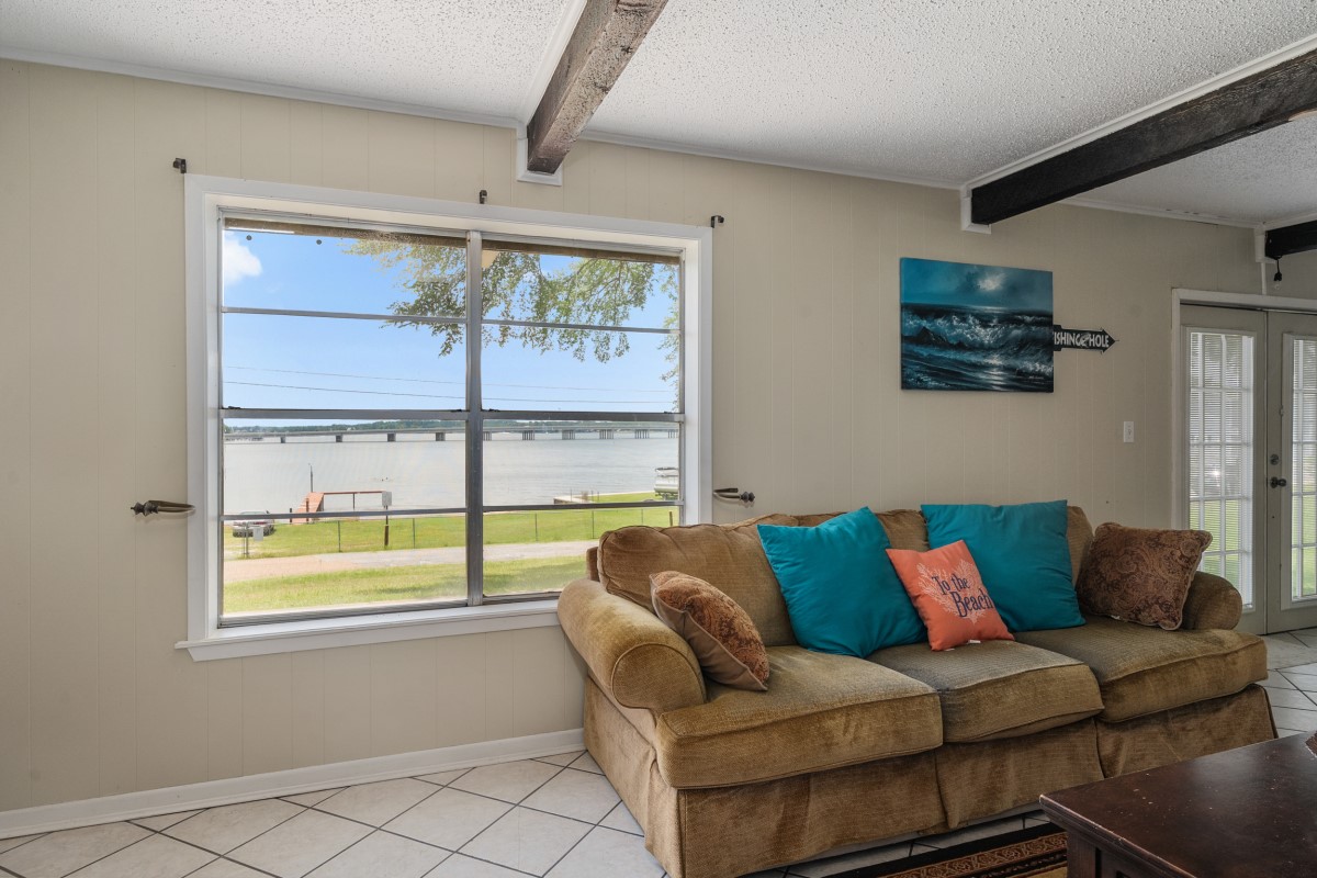100 W Oak Acres Drive W Malakoff TX 75148