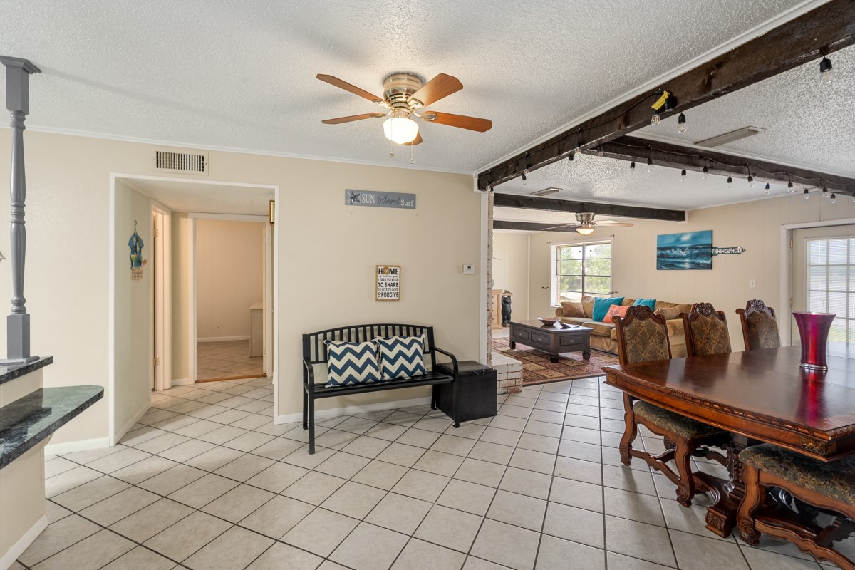 100 W Oak Acres Drive W Malakoff TX 75148