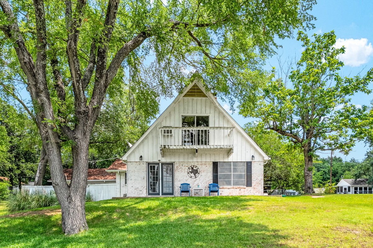 100 W Oak Acres Drive W Malakoff TX 75148