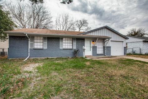217 E Coral Way Grand Prairie TX 75051
