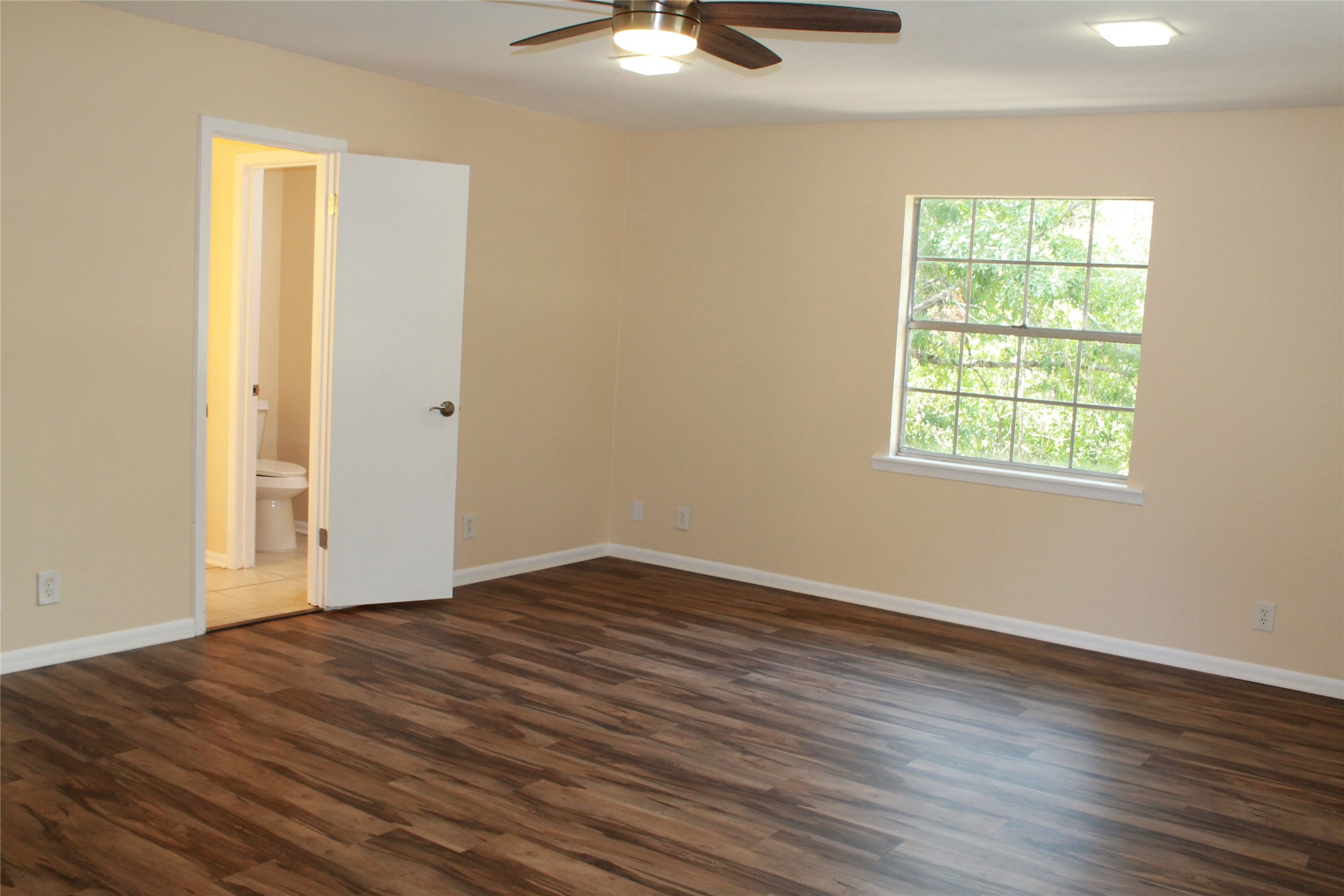 1906 Mimosa Drive Corsicana TX 75110