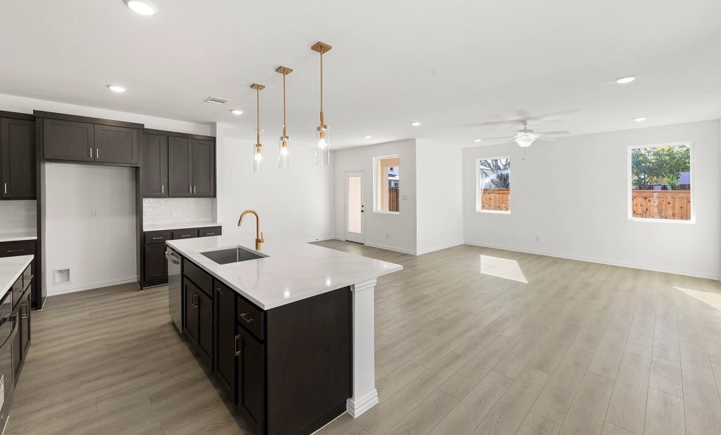 6910 Mission Tejas Drive Dallas TX 75228