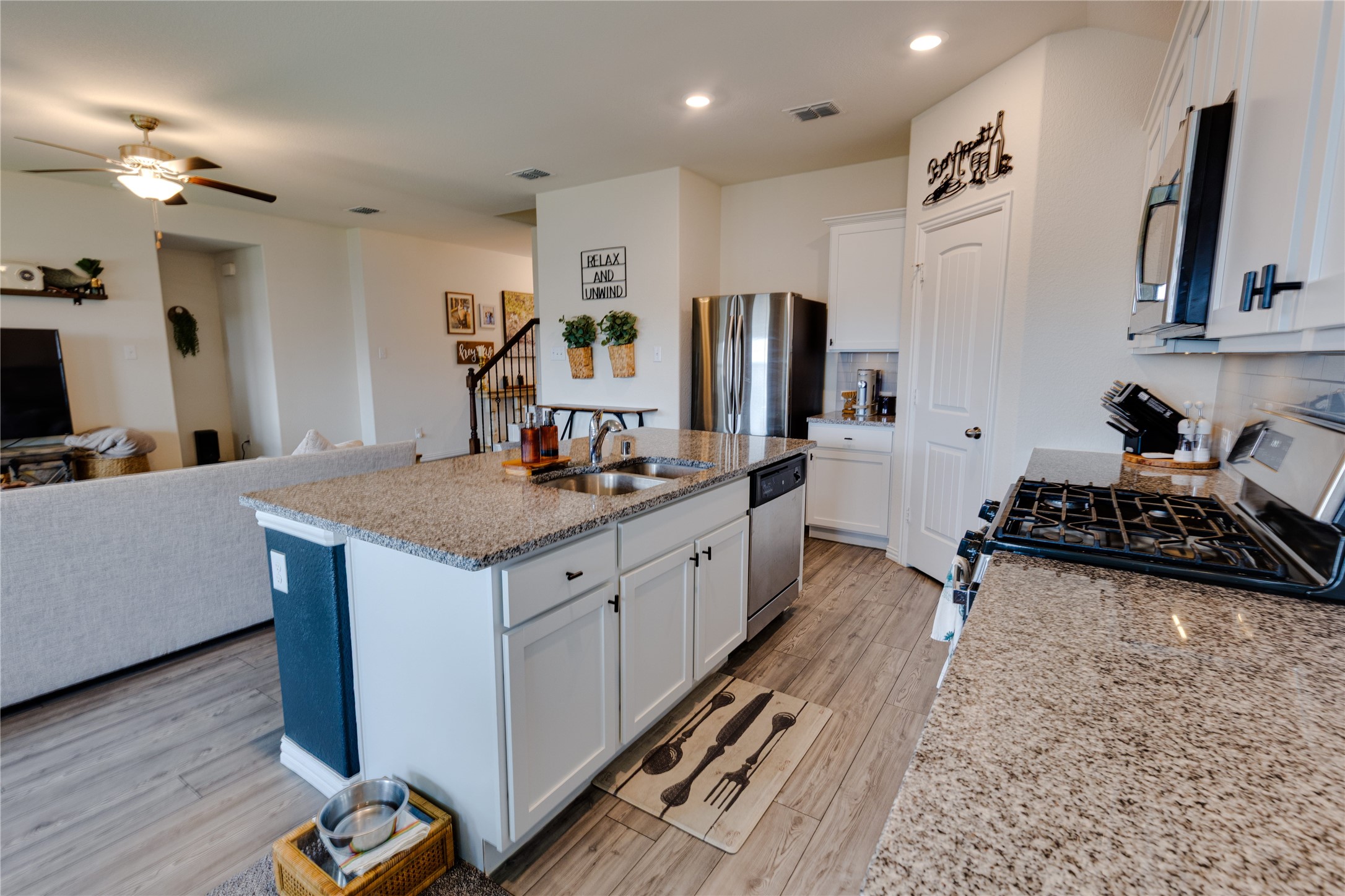 6108 Fall Creek Lane Fort Worth TX 76123