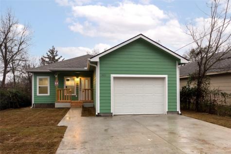 1527 Truelove Street Gainesville TX 76240