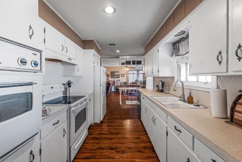 7450 E Highway 6 De Leon TX 76444