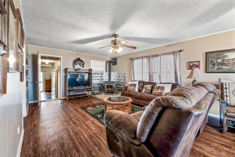 7450 E Highway 6 De Leon TX 76444