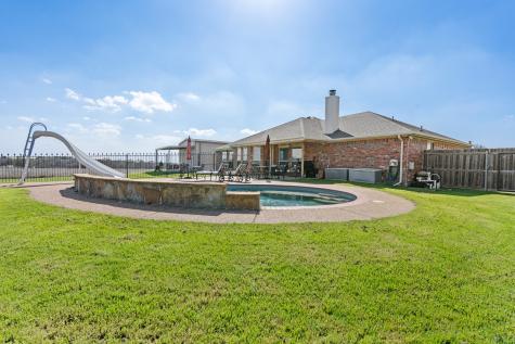111 Cheyenne Trail S Newark TX 76071
