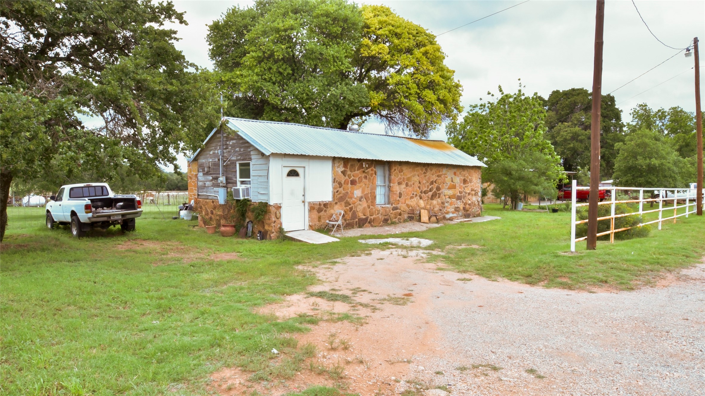 1115 County Road 147 Brownwood TX 76801