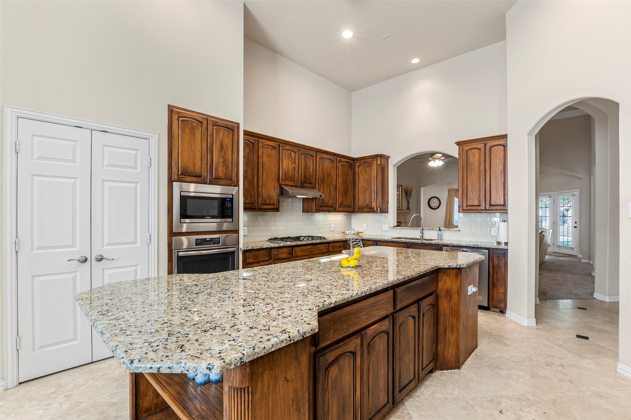 1200 Rio Bravo Way Shady Shores TX 76208