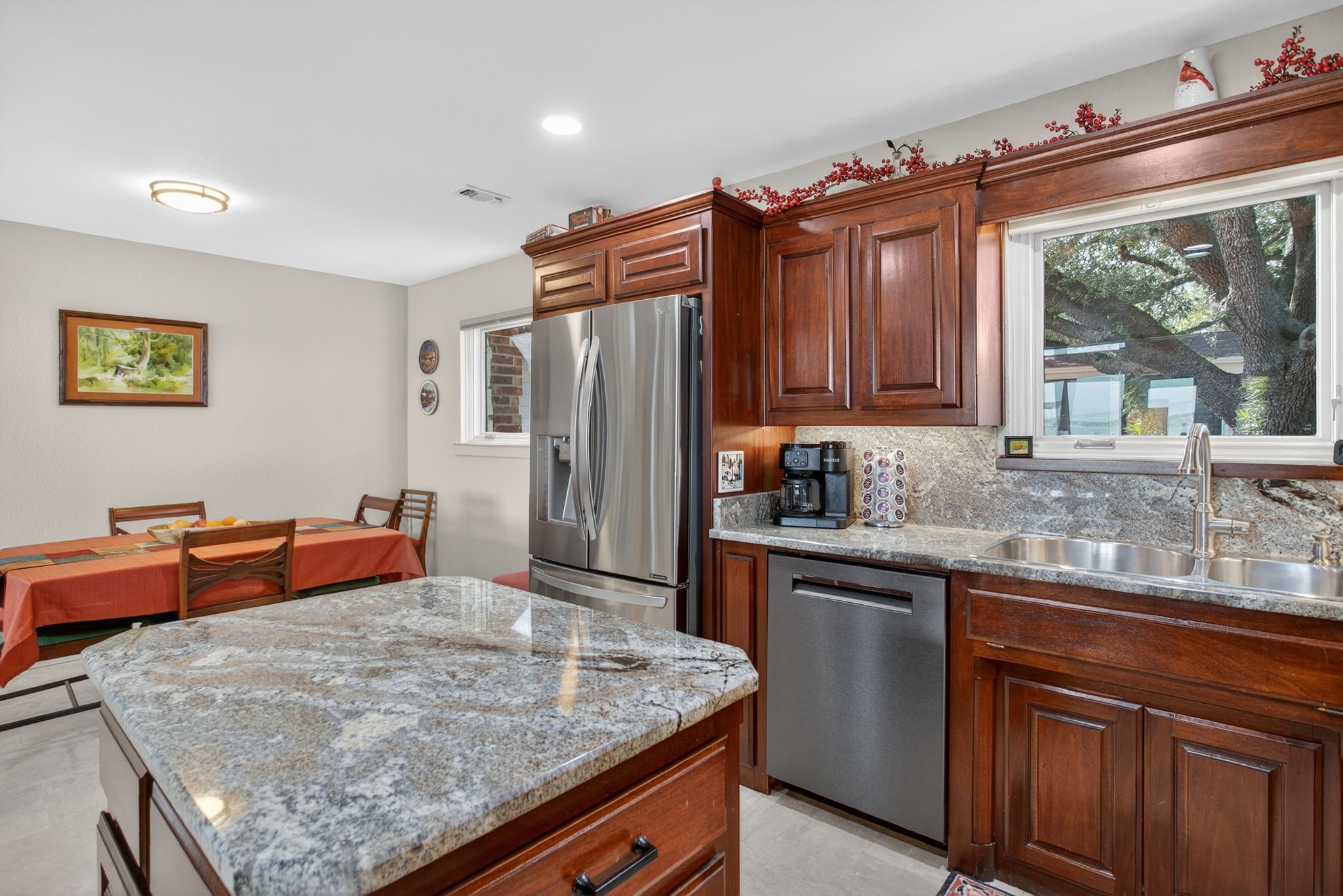 218 N Broadway Road Azle TX 76020