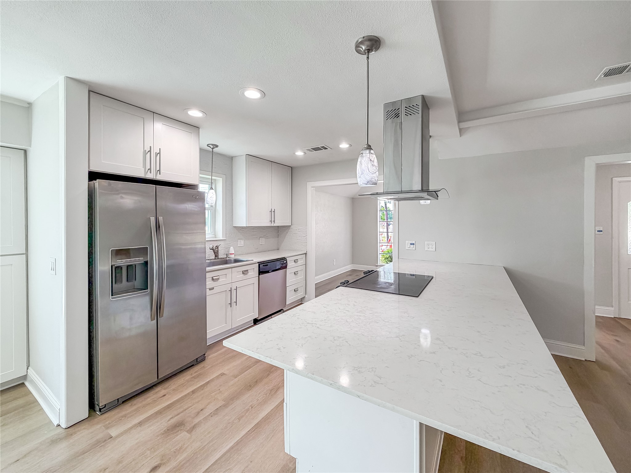 100 W Pleasantview Drive Hurst TX 76054