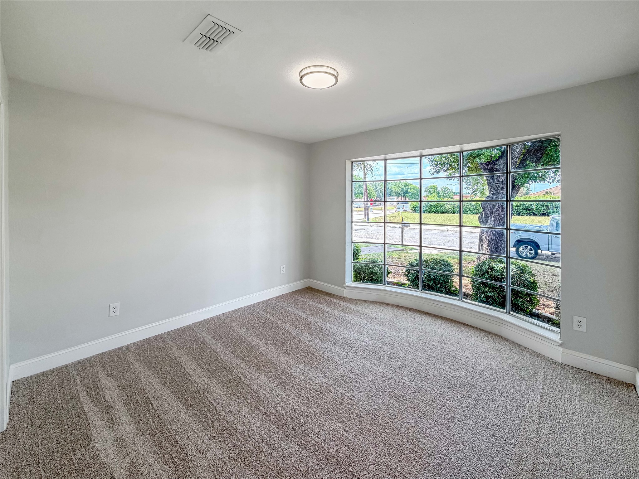 100 W Pleasantview Drive Hurst TX 76054