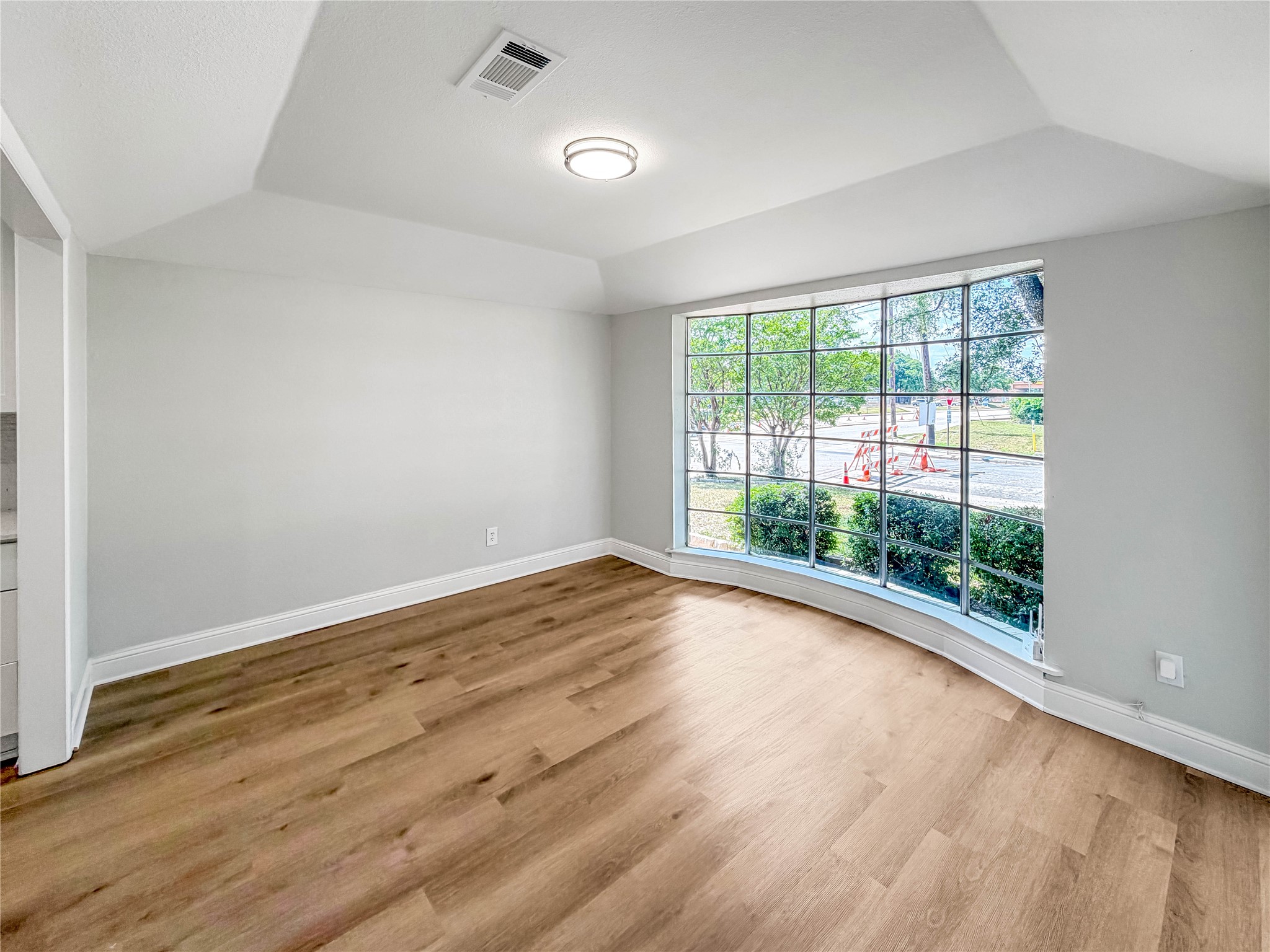 100 W Pleasantview Drive Hurst TX 76054