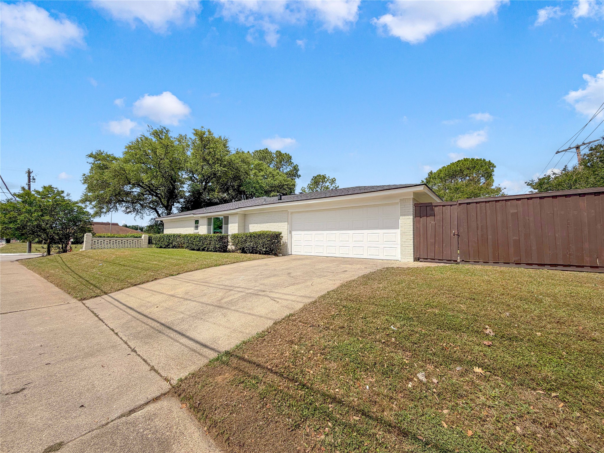 100 W Pleasantview Drive Hurst TX 76054