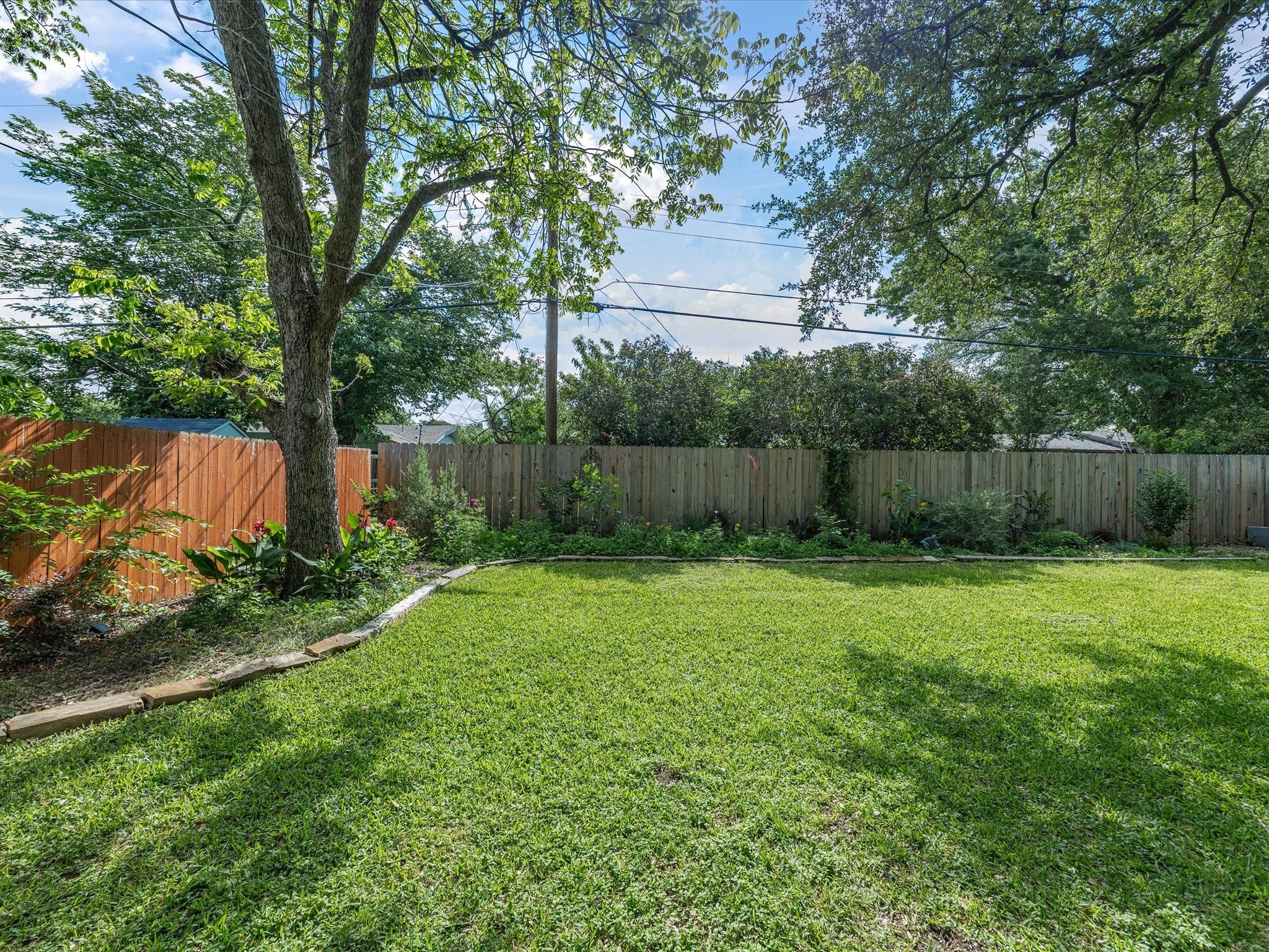 1217 Park Center Street Benbrook TX 76126