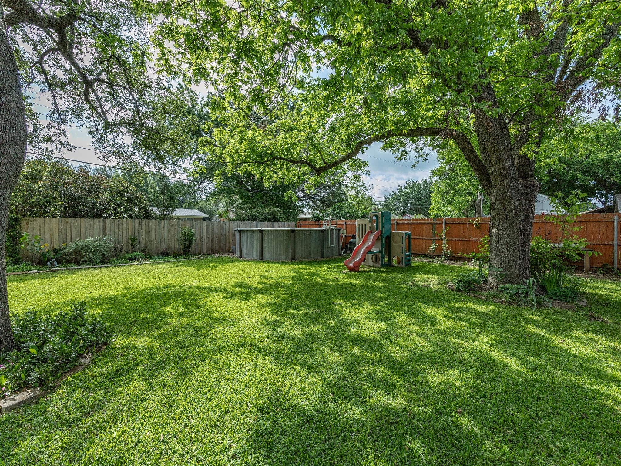 1217 Park Center Street Benbrook TX 76126