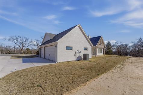 9012 Valley Oak Court Springtown TX 76082