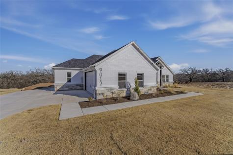 9012 Valley Oak Court Springtown TX 76082