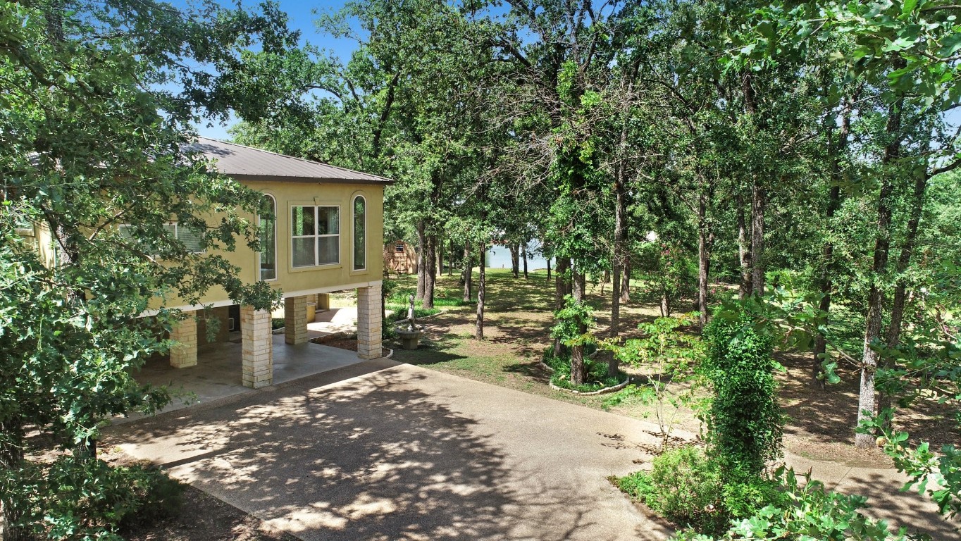 5080 Loper Circle Streetman TX 75859