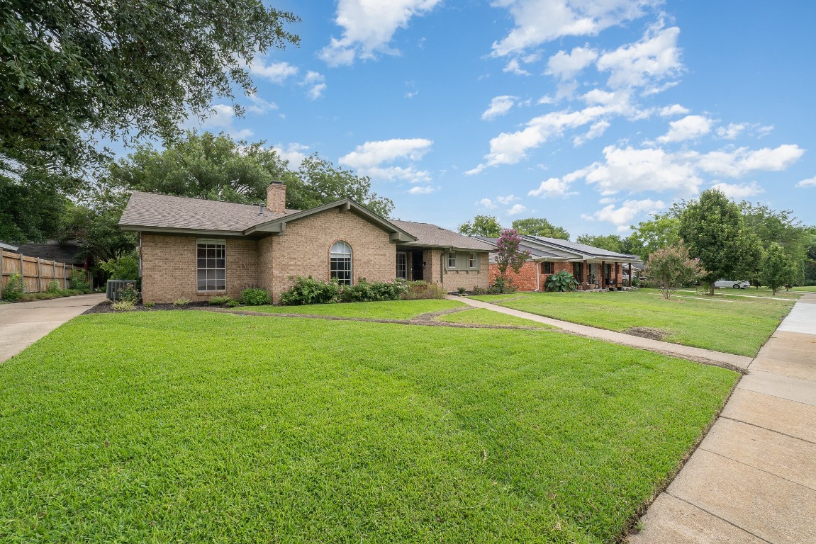 2715 N Cypress Circle Plano TX 75075