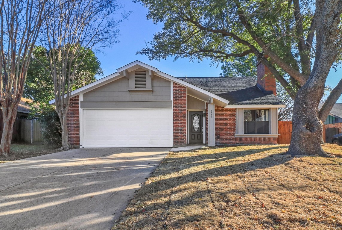 3208 Redwood Street Bedford TX 76021