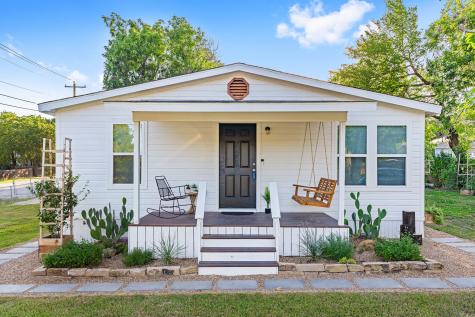 646 Astoria Avenue Azle TX 76020