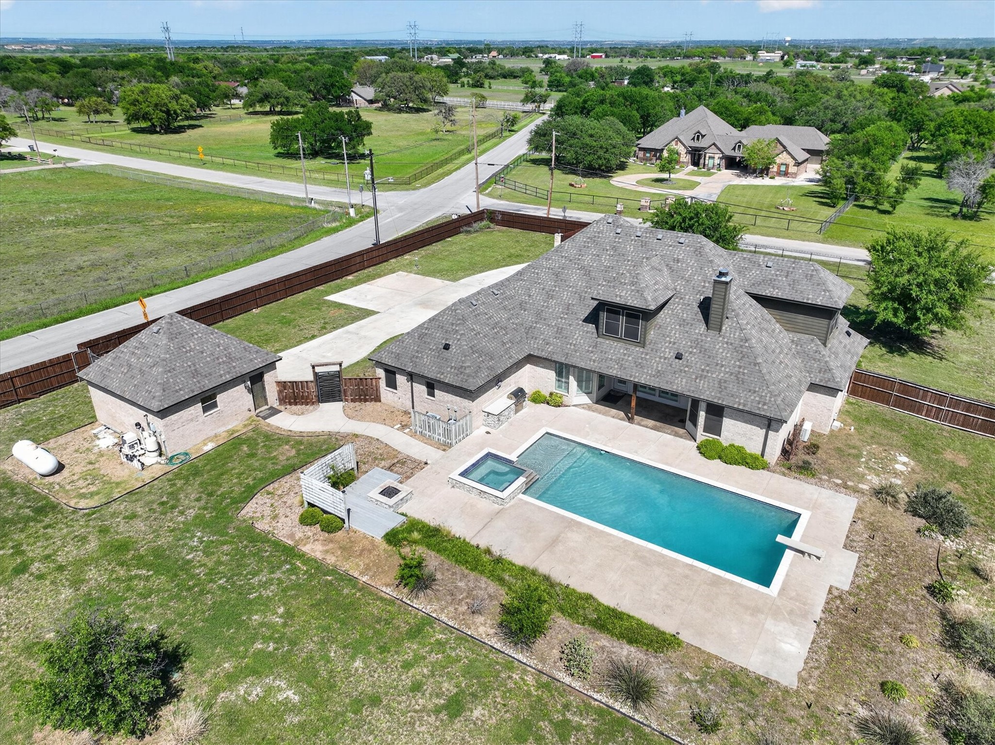 2000 Adams Lane S Azle TX 76020