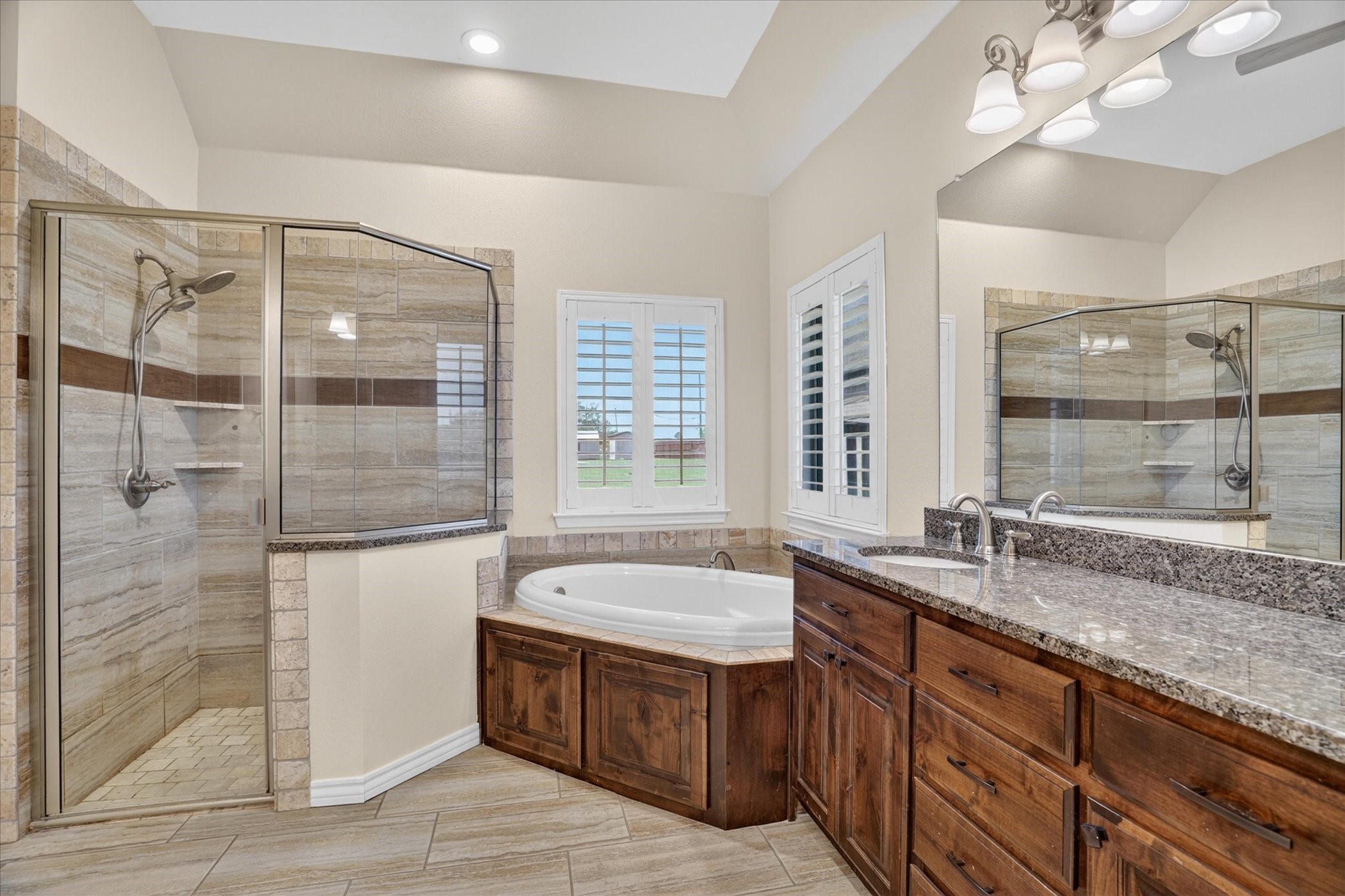 2000 Adams Lane S Azle TX 76020