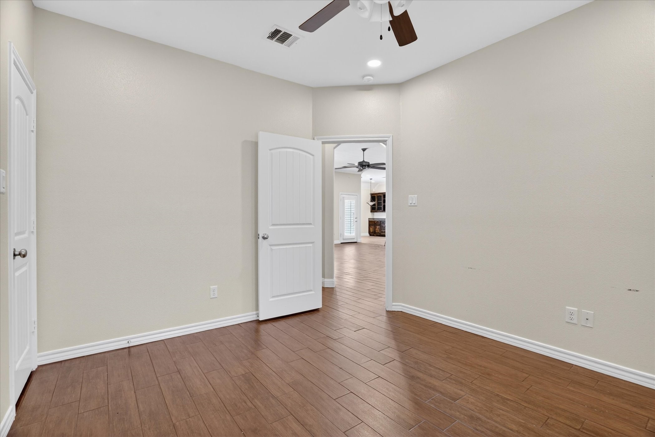 2000 Adams Lane S Azle TX 76020