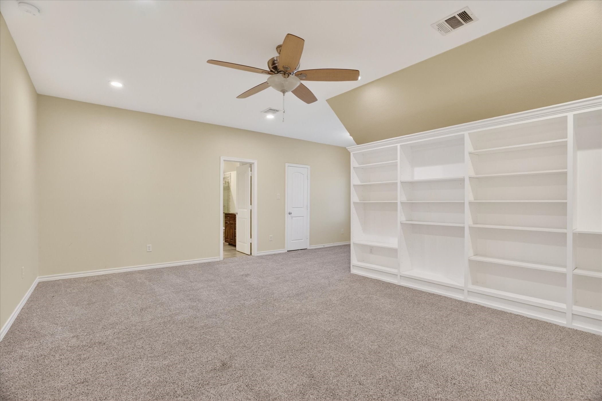 2000 Adams Lane S Azle TX 76020