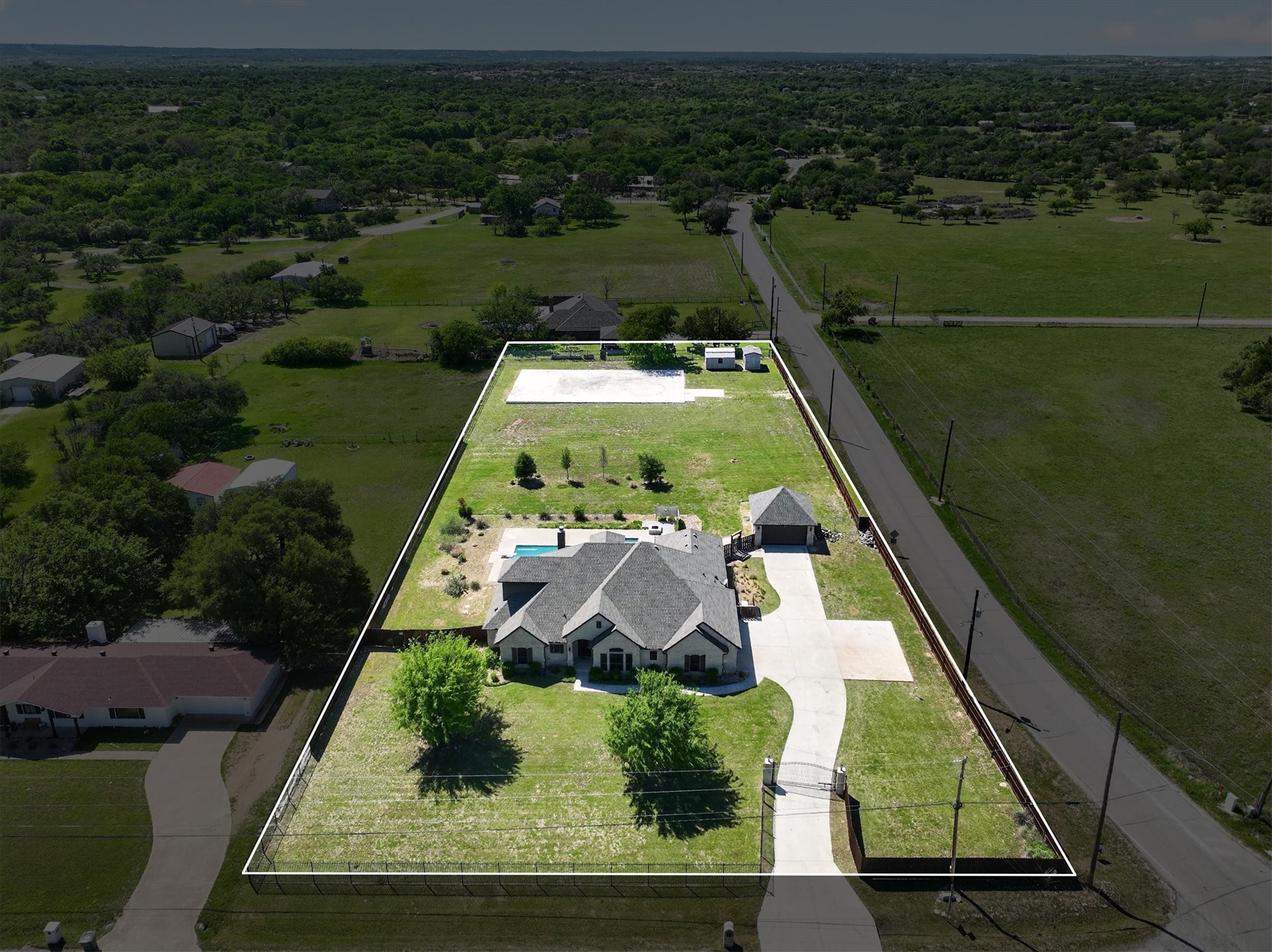 2000 Adams Lane S Azle TX 76020