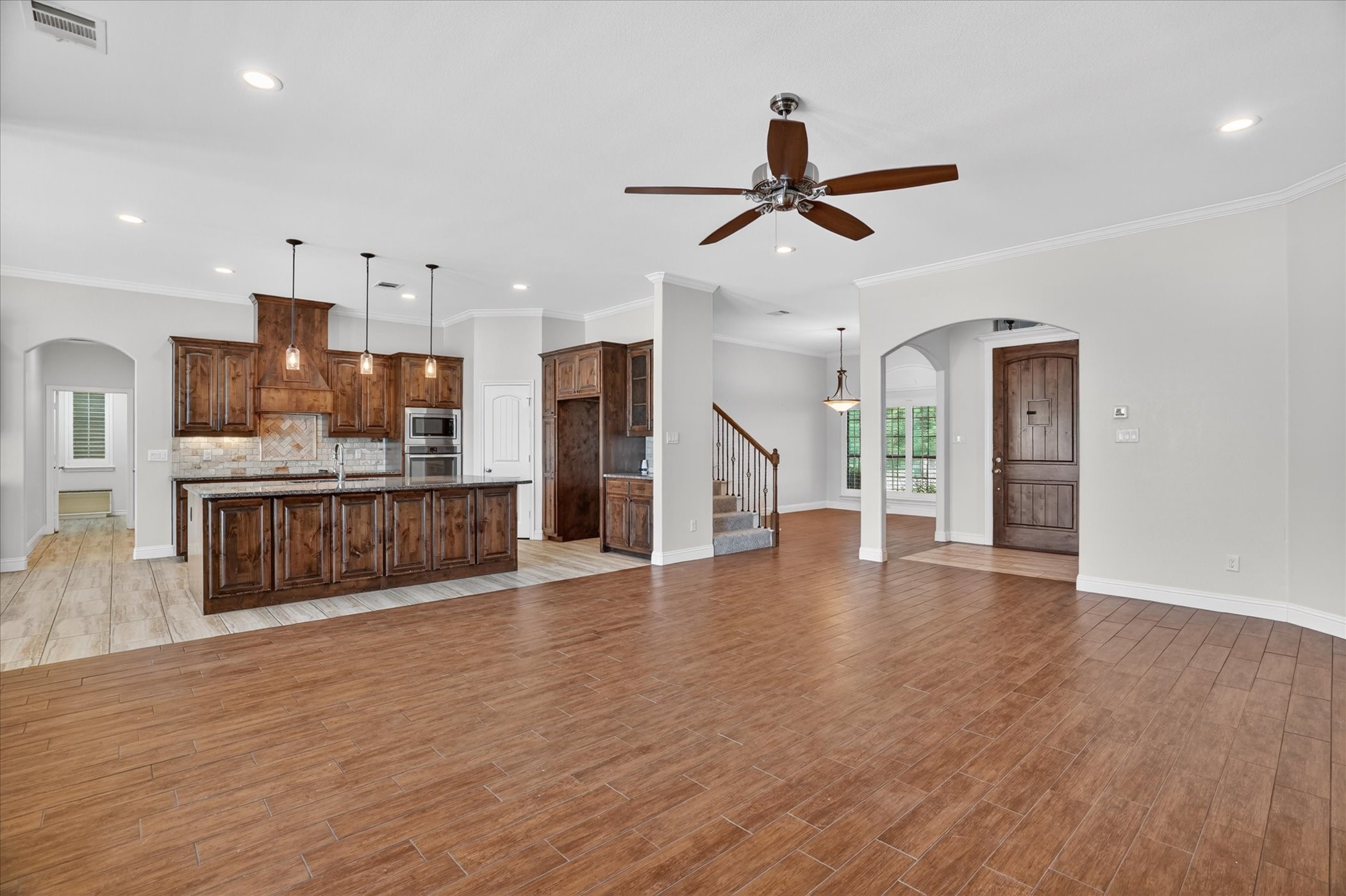 2000 Adams Lane S Azle TX 76020