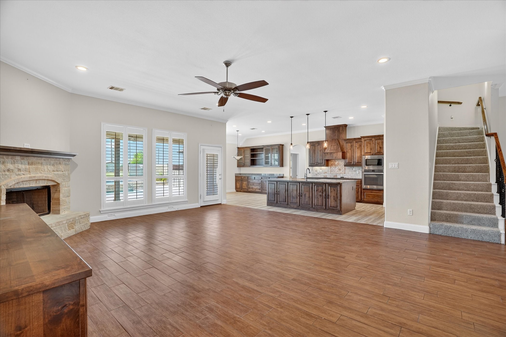 2000 Adams Lane S Azle TX 76020