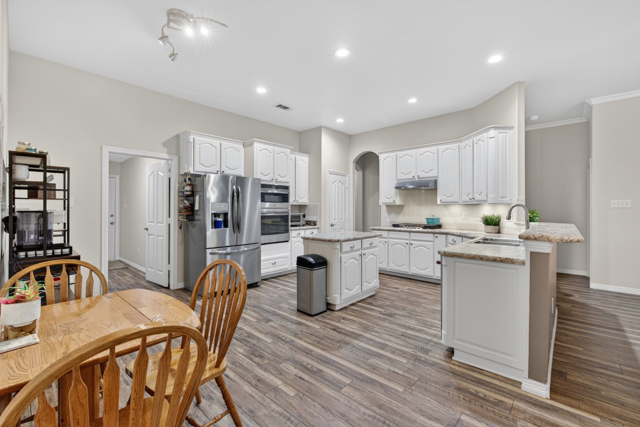 2302 Chambray Drive Corinth TX 76210