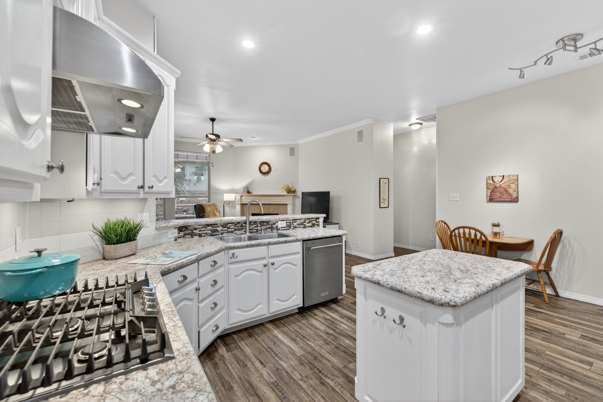 2302 Chambray Drive Corinth TX 76210