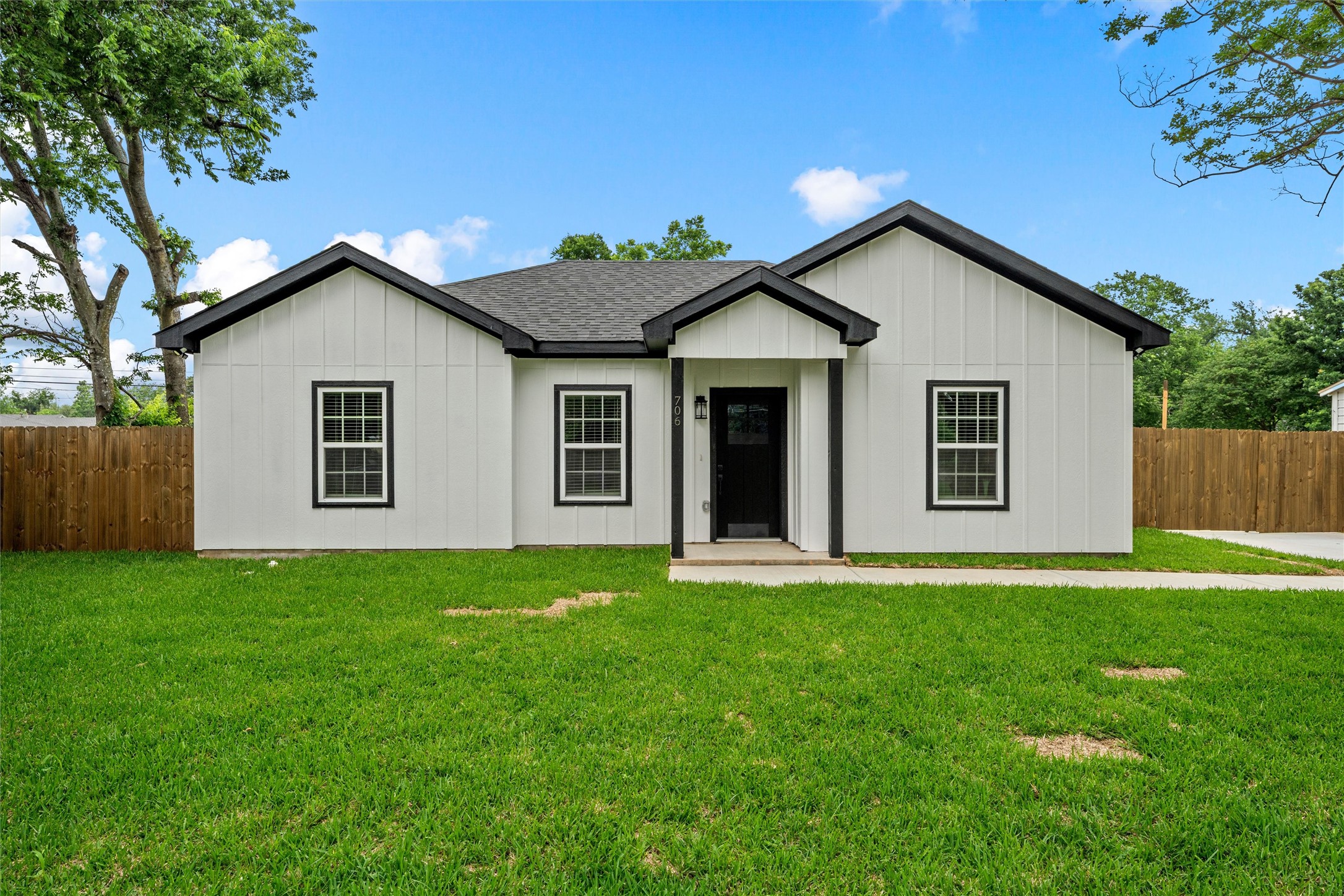 706 Dearborn Street Waco TX 76704