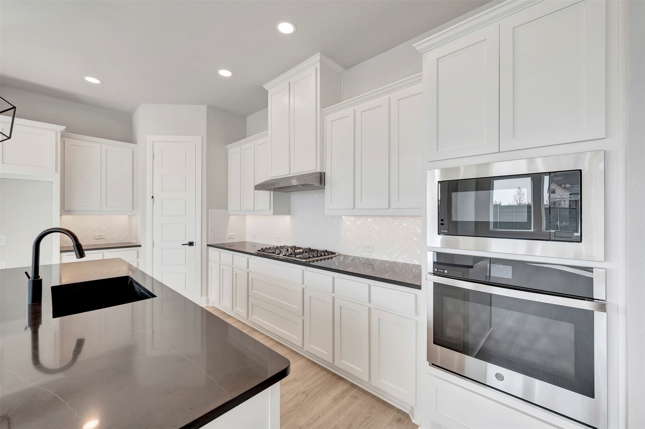 8912 Chestnut Lane Justin TX 76247