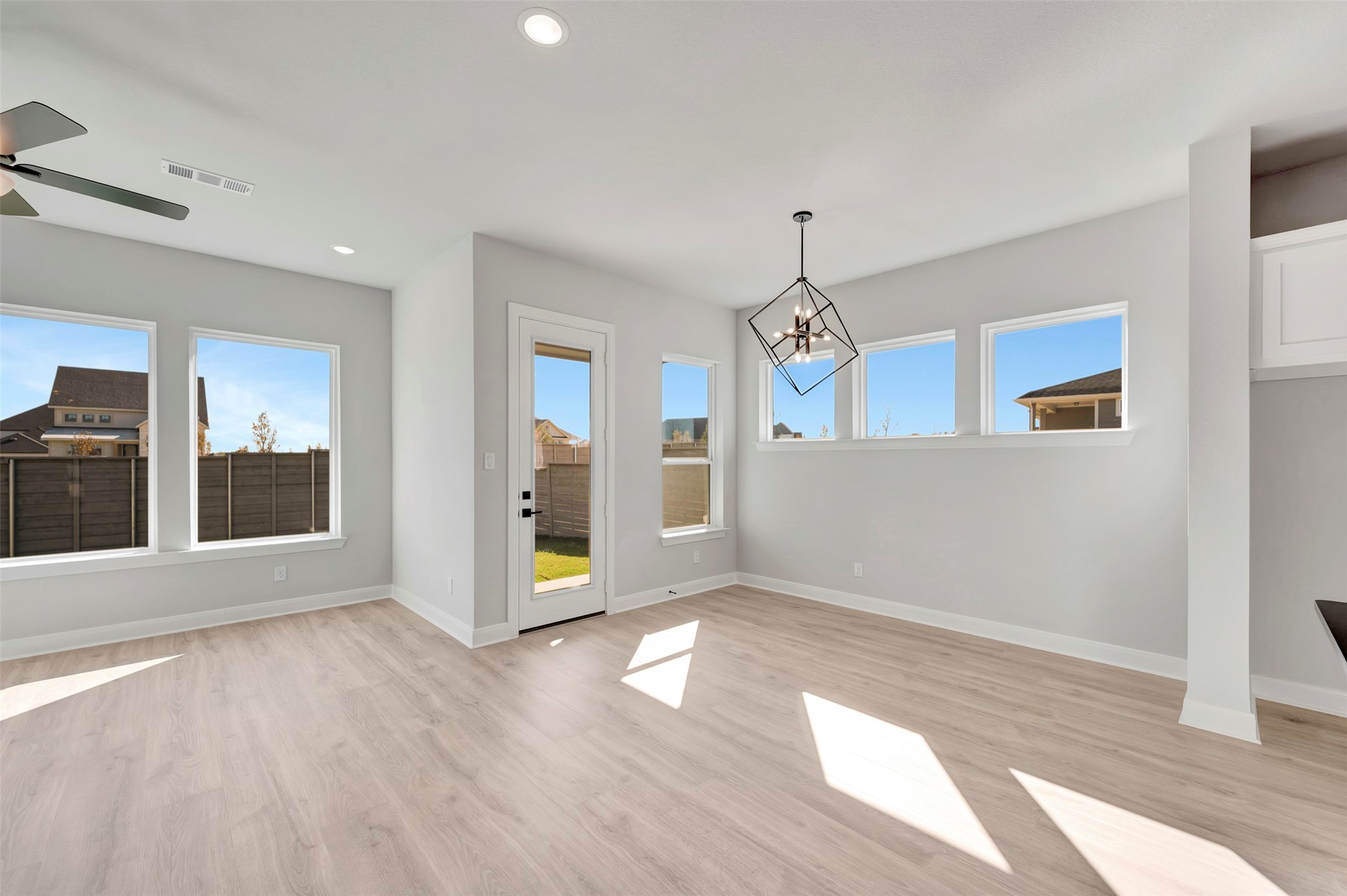 8912 Chestnut Lane Justin TX 76247