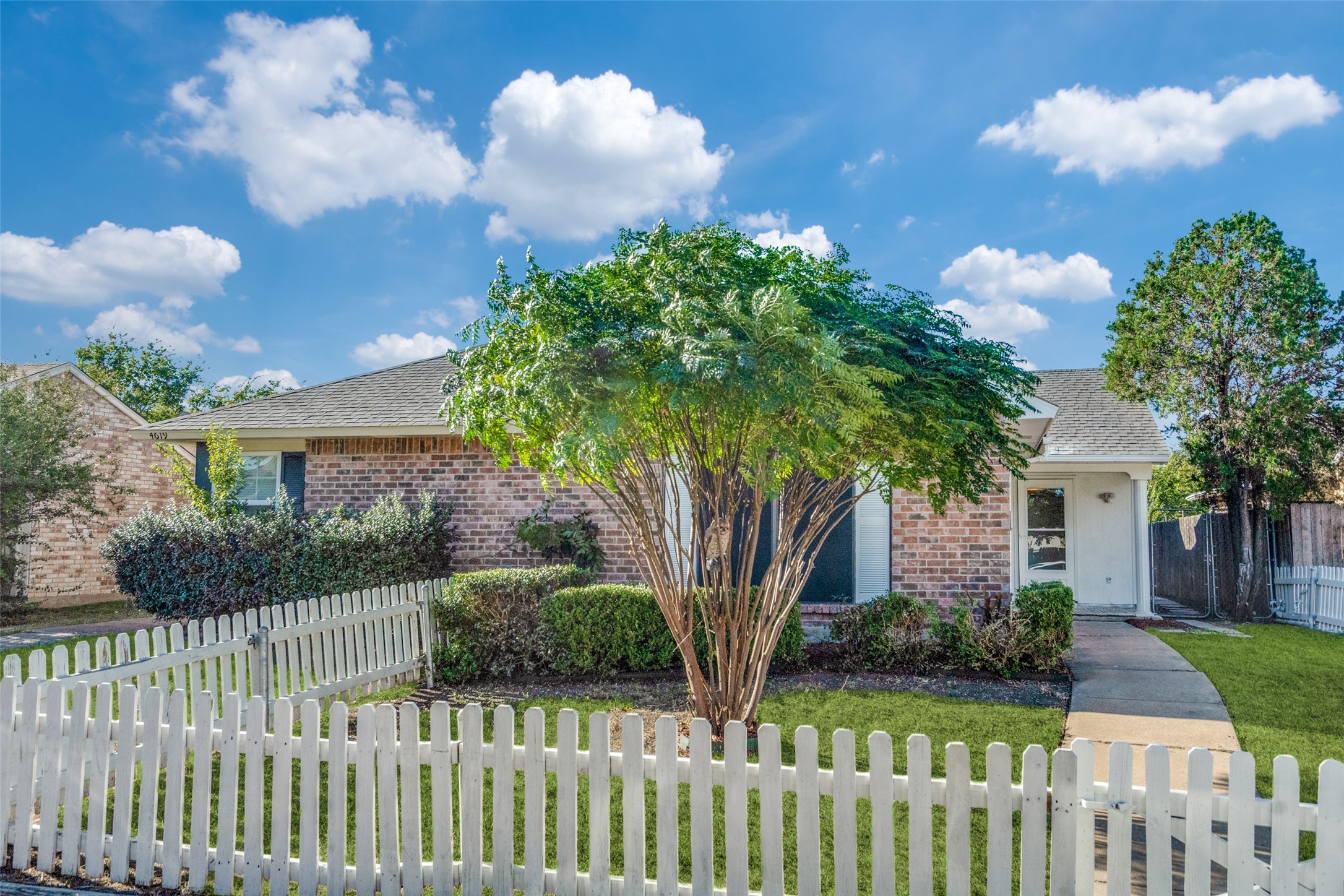 4617 Nervin Street The Colony TX 75056