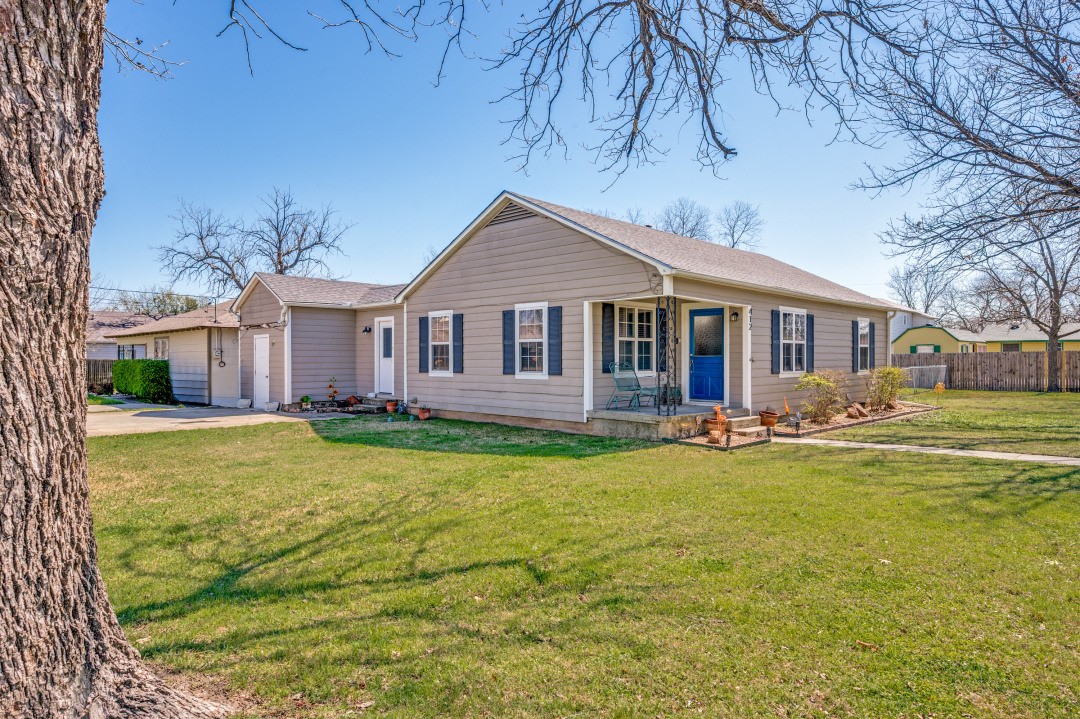 412 N 10th Street Sanger TX 76266