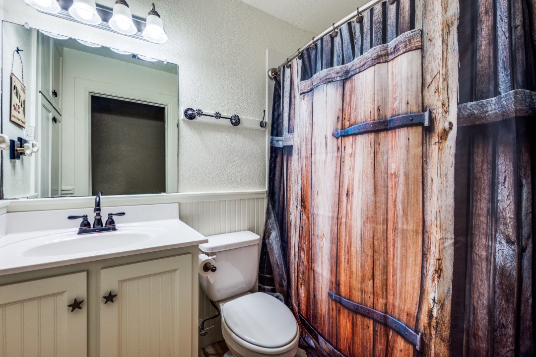 412 N 10th Street Sanger TX 76266